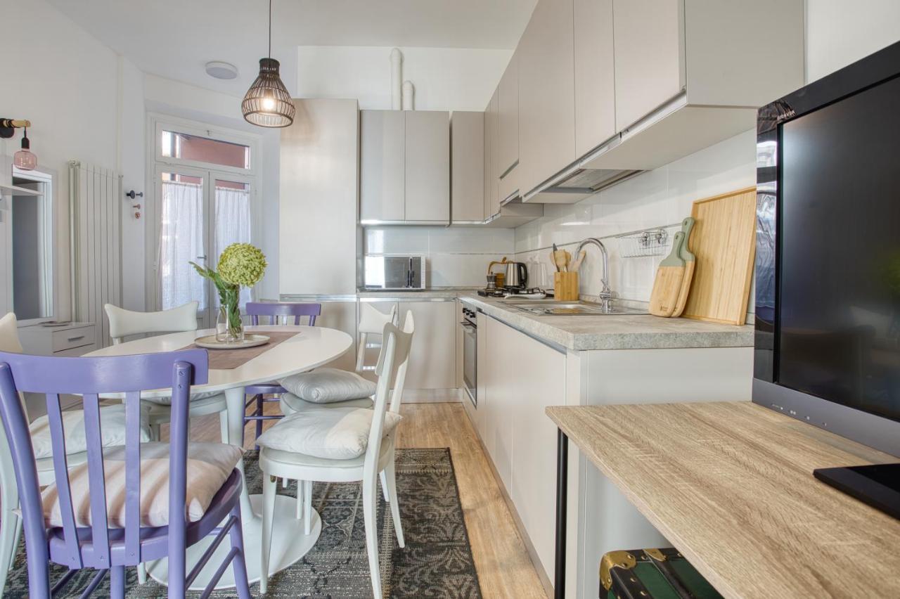 Apartment Joivy Chic Flat In De Angeli Mailand